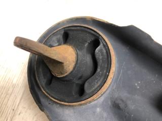 Цапфа задняя правая COMPASS 06-16 2014 MK49 2.0 ECN