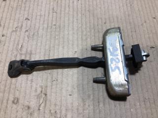 Ограничитель двери TOYOTA RAV4 05-12 Б/У Ограничитель двери TOYOTA RAV4 05-12