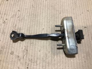 Ограничитель двери RAV4 05-12