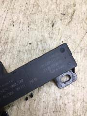 Антенна задняя правая 200 14-16 2016 UF 2.4 ED6