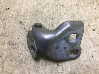 Петля двери нижняя передняя правая CHRYSLER 200 14-16 UF 2.4 ED6