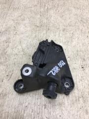 Кронштейн крепления передней панели правый CHRYSLER 200 14-16 UF 2.4 ED6