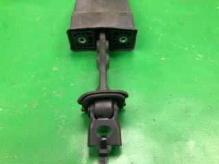 Ограничитель двери передний правый VOLKSWAGEN JETTA USA 10-17 162 1.4 CZTA