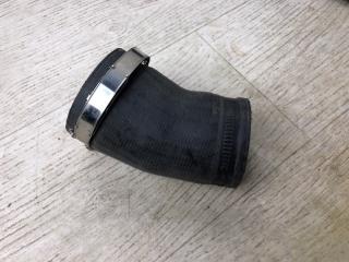 Патрубок интеркулера VOLKSWAGEN PASSAT B7 11-15 2014