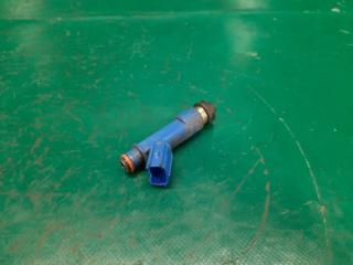 Форсунка топливная TOYOTA YARIS 05–11 Хэтчбек 1.5 1NZ-FE