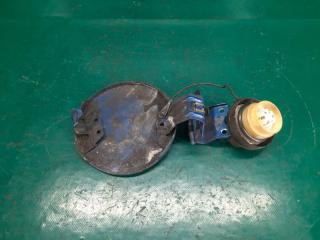 Лючок топливного бака YARIS 05–11 2008 Хэтчбек 1.5 1NZ-FE