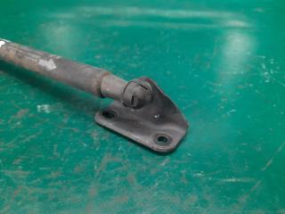 Амортизатор крышки багажника правый YARIS 05–11 2008 Хэтчбек 1.5 1NZ-FE