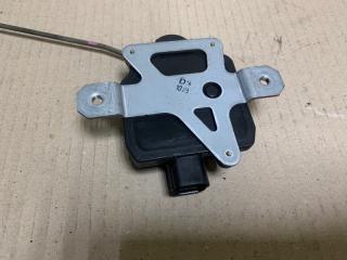 Привод открывания крышки багажника OUTLANDER 03-07 2002 Внедорожник 2.4 4G64