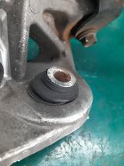 Цапфа задняя левая GS350 GS300 05-11 2009 Седан 3.5