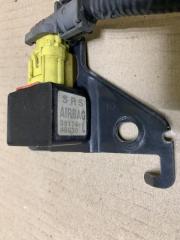 Датчик удара передний левый HIGHLANDER 01-07 2002 Внедорожник 3.0 1MZFE