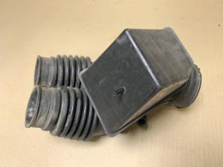 Патрубок воздушного фильтра HIGHLANDER 01-07 2002 Внедорожник 3.0 1MZFE