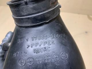 Патрубок воздушного фильтра HIGHLANDER 01-07 2002 Внедорожник 3.0 1MZFE