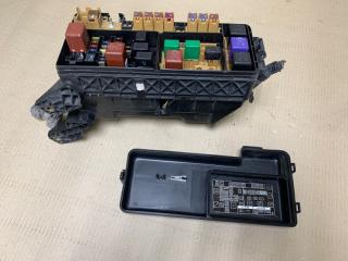 Блок предохранителей моторный отсек HIGHLANDER 01-07 2002 Внедорожник 3.0 1MZFE