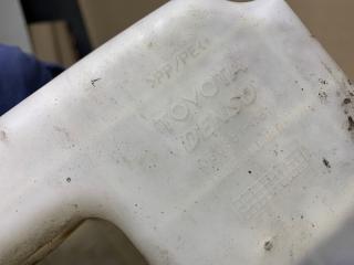 Бачок омывателя HIGHLANDER 01-07 2002 Внедорожник 3.0 1MZFE