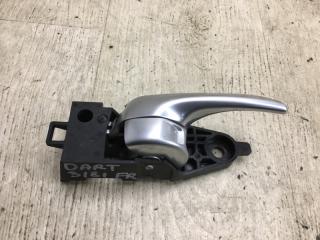 Ручка двери внутренняя передняя правая DODGE DART 12-16 2014 Б/У Ручка двери внутренняя передняя правая DODGE DART 12-16 2014