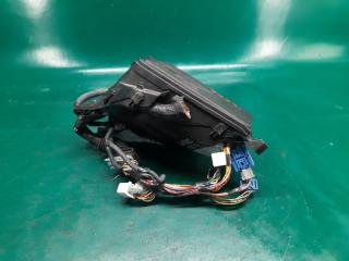 Блок предохранителей моторный отсек GS350 GS300 05-11 2009 Седан 3.5