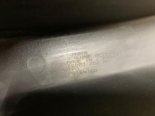 Брызговик передний правый HIGHLANDER 01-07 2002 Внедорожник 3.0 1MZFE