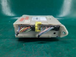 Блок предохранителей салон правый LEXUS GS350 GS300 05-11 Седан 3.5 2GR-FSE