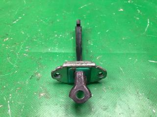 Ограничитель двери задний правый FORTE/CERATO TD 08-13 2010 TD 2.0 G4KD