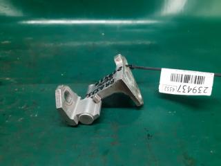 Петля двери верхняя задняя правая GS350 GS300 05-11 2009 Седан 3.5