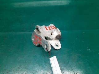 Петля двери нижняя передняя правая INFINITI QX30 16-20 2019