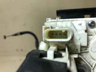 Замок двери задний левый CHEROKEE 14- 2017 Внедорожник 2.4