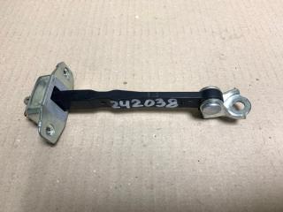 Ограничитель двери передний левый SUZUKI SX4 06-13 2008