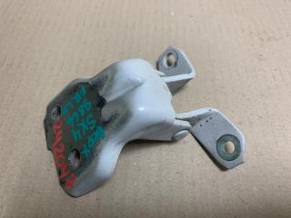 Петля двери верхняя передняя левая SX4 06-13 2008 Седан 2.0 J20A