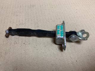 Ограничитель двери передний правый SX4 06-13 2008 Седан 2.0 J20A