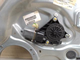 Стеклоподъемник задний правый KIA SORENTO XM 09-14 XM 2.4 G4KJ