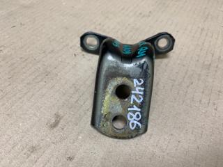 Петля двери нижняя задняя правая INFINITI QX56 / TITAN / ARMADA 04-16 2006