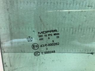 Стекло двери заднее левое 300 04-10 2008 Седан 3.5 EGG