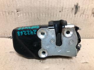 Замок двери задний левый CHRYSLER 300 04-10 2008