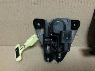 Замок крышки багажника 300 04-10 2008 Седан 3.5 EGG