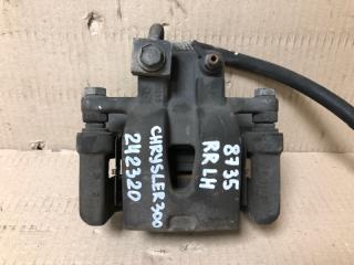 Суппорт тормозной задний левый CHRYSLER 300 04-10 2008