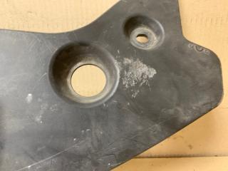 Накладка замка капота MDX (YD2) 06-13 2008 Внедорожник 3.7 J37A1