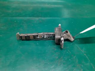 Ограничитель двери передний левый ACCENT RB 10- 2015 Хетчбек 1.6