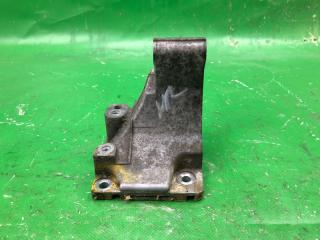 Кронштейн генератора TOYOTA RAV4 13-19 ZSA42 2.0 3ZRFE