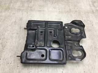 Полка аккумулятора NISSAN NV200 USA 13- M20XUS 2.0 MR20DE