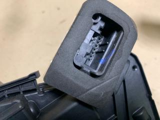 Замок двери передний правый VOLKSWAGEN JETTA USA 10-17 CBTA 2.5L