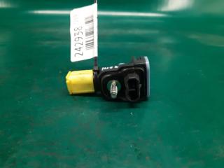 Датчик удара передний левый PRIUS 16- 2016 Хэтчбек 1.8 2ZRFXE