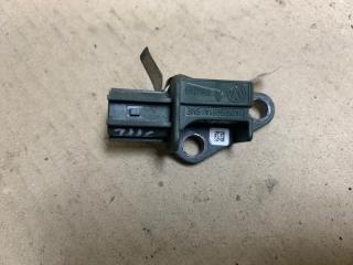 Датчик удара передний JETTA 05-10 2007 Седан 2.5