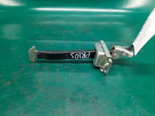 Ограничитель двери задний правый TOYOTA PRIUS 16- Хэтчбек 1.8 2ZRFXE