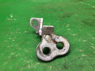 Петля двери нижняя передняя правая FOCUS 10-18 2015 CB8 2.0 XQDA