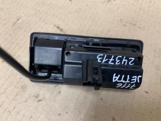 Кнопка открывания багажника наружная VOLKSWAGEN JETTA USA 10-17 Седан 2.0