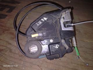 Замок двери задний правый RAV4 05-12