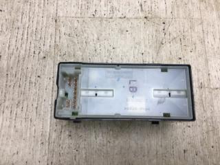 Кнопка стеклоподъемника передняя правая NV200 USA 13- 2015 M20XUS 2.0 MR20DE