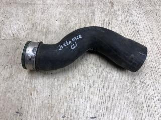 Патрубок интеркулера VOLKSWAGEN JETTA USA 10-17 2013