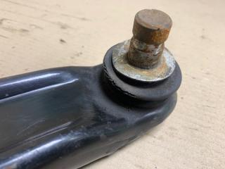 Рычаг передней подвески нижний правый PATRIOT 10-17 2014 Внедорожник 2.0