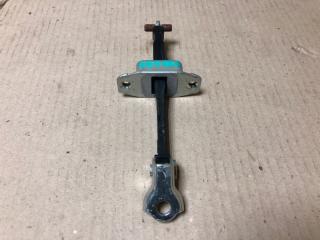 Ограничитель двери передний правый SX4 06-13 2008 Хетчбек 2.0